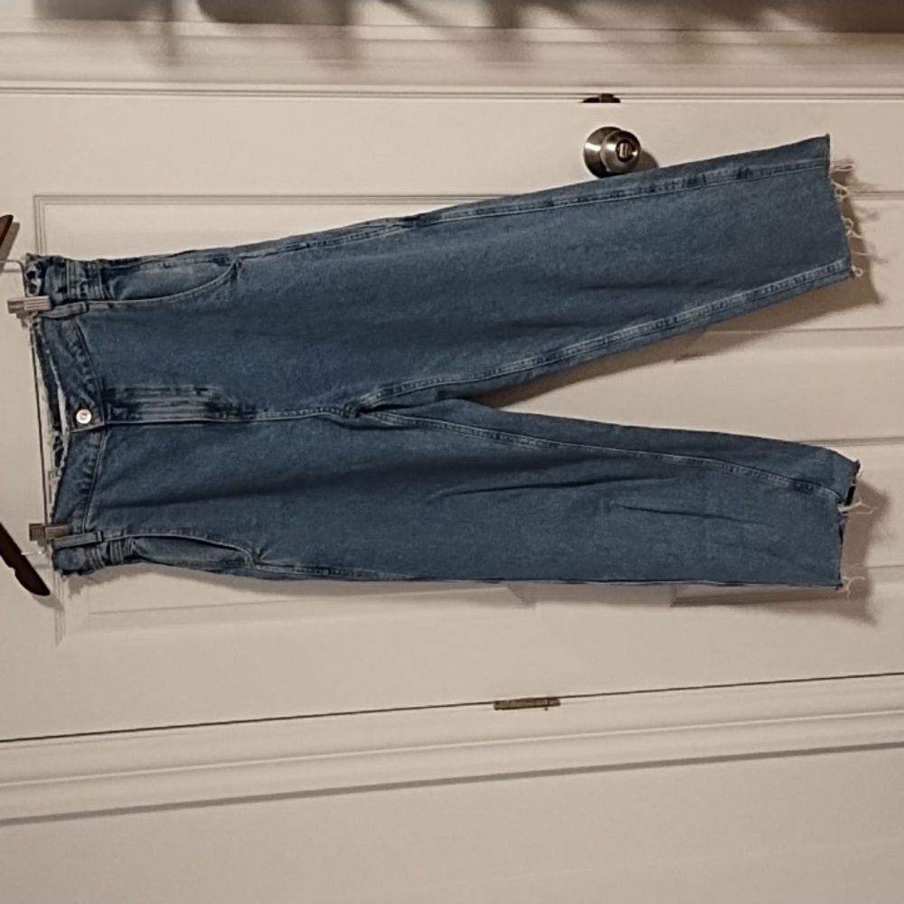 Zara High Rise Jeans - Picture 1 of 8
